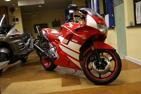 Honda CBR 600 F2 (PC25) Nyk. M billede 7