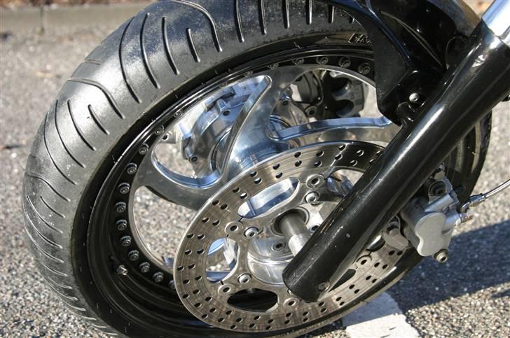 Yamaha XVS 1100 Drag Star - For fedt forhjul... billede 10