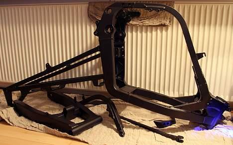 Suzuki Gsxr 750 - Nymalet stel og diverse billede 8