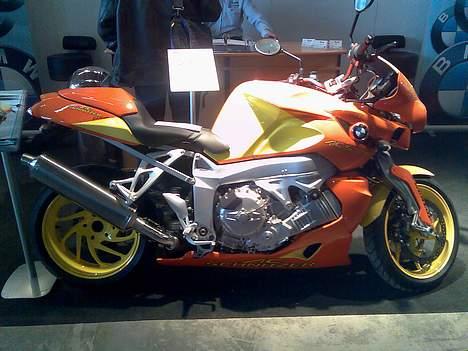 Suzuki GSX 400x Impulse - billed fra messe i tappehallerne 2007 billede 11