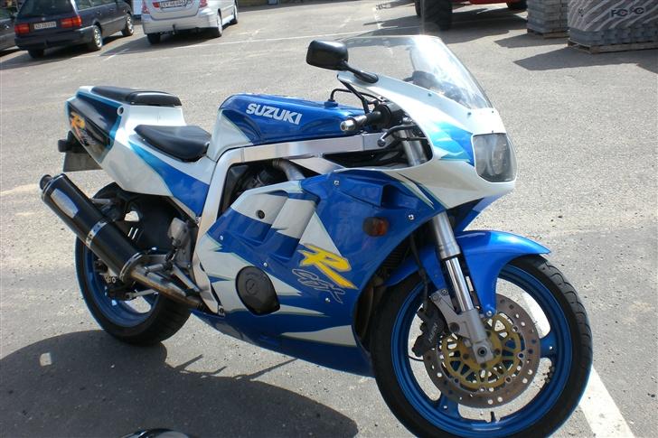 Suzuki gsxr 400 (totalskadet) billede 1