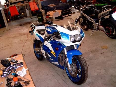 Suzuki gsxr 400 (totalskadet) - da jeg købte den billede 6