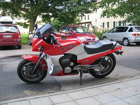 Kawasaki GPZ 900R billede 3