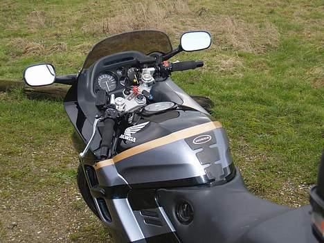 Honda CBR 1000F Dual Brake billede 3