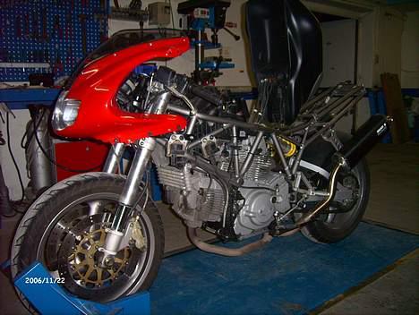 Ducati 750 S     SOLGT - tilpasning af den nye kåbe billede 9