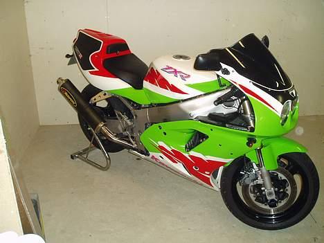 Kawasaki ZXR750R billede 1