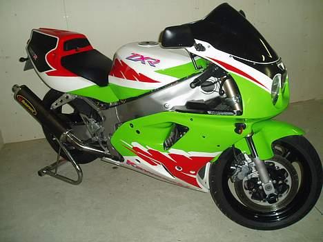 Kawasaki ZXR750R billede 8