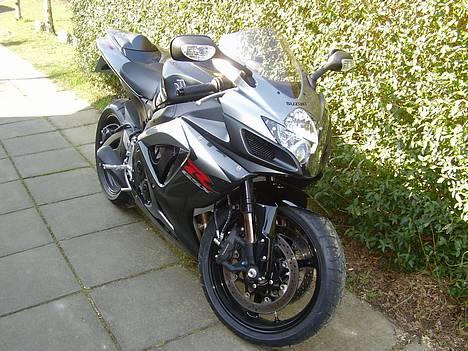 Suzuki GSXR 750 K7 billede 11