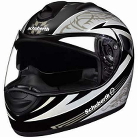 Suzuki GSXR 750 - Den hjælm jeg kører med ;-) -fantastisk hjælm billede 2