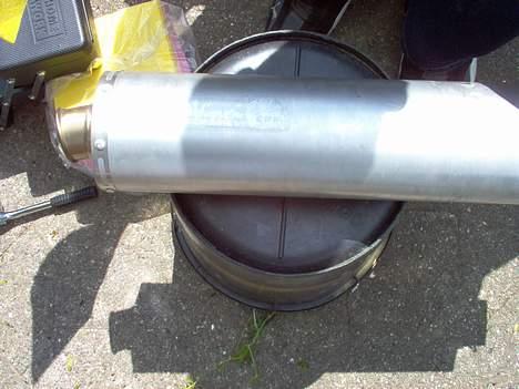 Suzuki GSX750F (SOLGT) - Leo vinci før "polering" billede 3