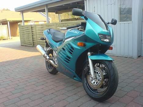 Suzuki RF 600 R billede 2