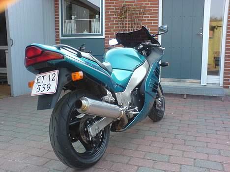 Suzuki RF 600 R billede 3