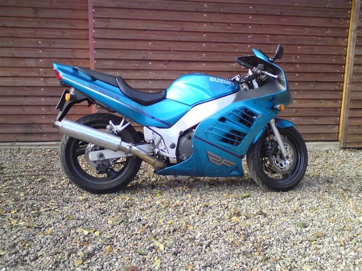 Suzuki RF 600 R billede 4