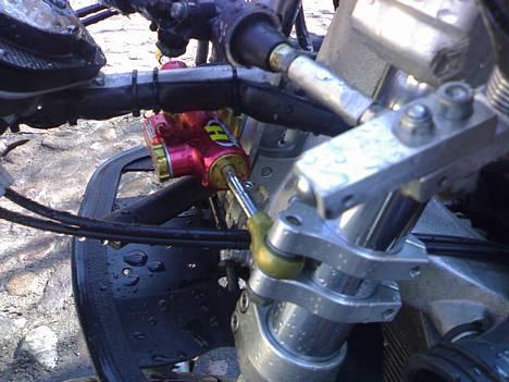 Yamaha YZF-R6 (SLAGTET) billede 2