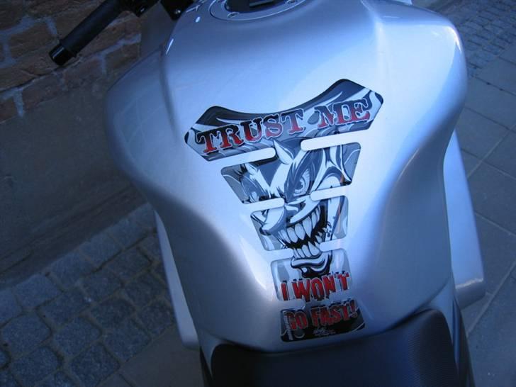 Suzuki SV 650S - Solgt - Billlede taget 10/7-07 Tankpad billede 9