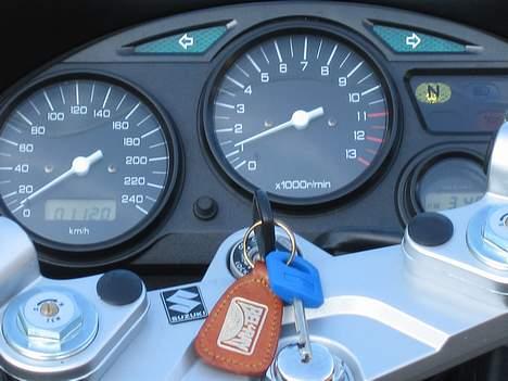 Suzuki GSX600FK6 billede 4