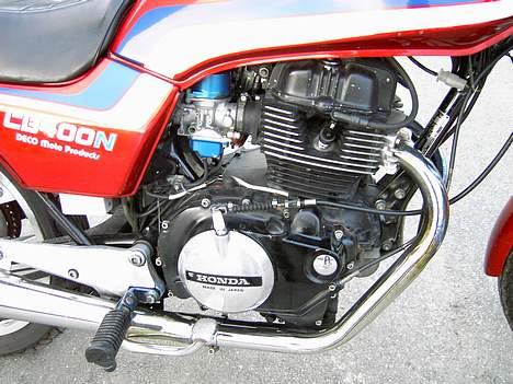 Honda CB400 N (Solgt) billede 3
