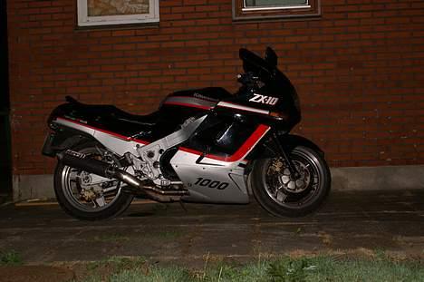 Kawasaki ZX-10 solgt - midt om natten billede 14