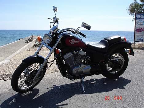 Honda VT 600 C (Totalskadet) - Stadig på stranden billede 2