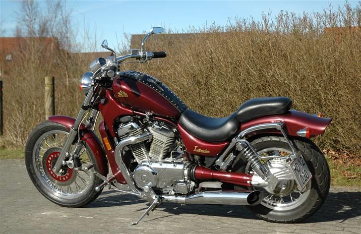 Suzuki Intruder VS 700 (Solgt)   - Efter ombygning Vinter 2008/2009 billede 1