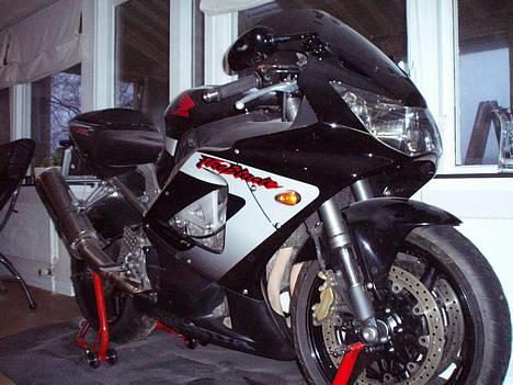 Honda cbr 900 fireblade sc44 billede 4