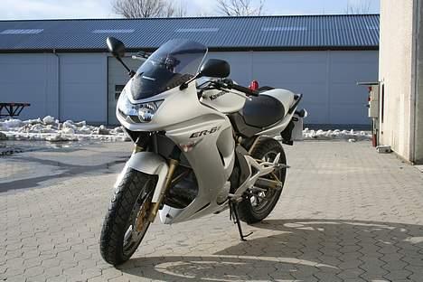 Kawasaki ER-6F billede 5