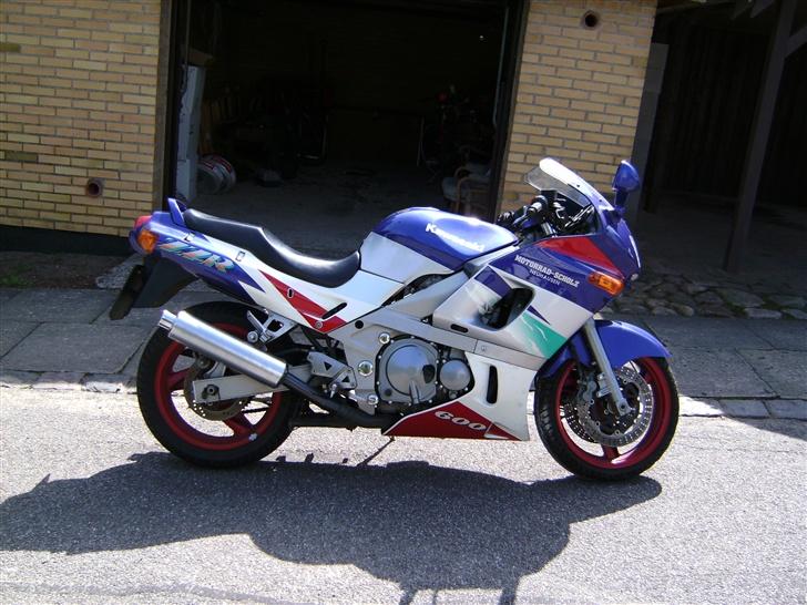 Kawasaki ZZR 600 billede 1