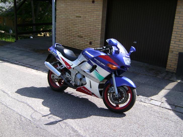 Kawasaki ZZR 600 billede 3