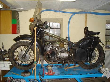 Ural m72 - den skal nok til syn en gang næste år  billede 5