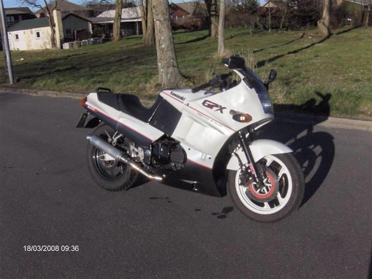 Kawasaki GPX 600 R *SOLGT* billede 3