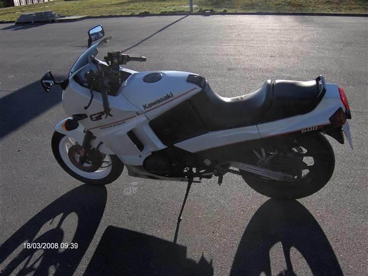 Kawasaki GPX 600 R *SOLGT* billede 6