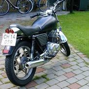 Suzuki gs 400