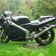 Honda VFR400R NC30 (Solgt)