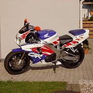 Honda cbr 900 fireblade