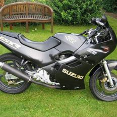 Suzuki GSX-R 250 *Solgt*