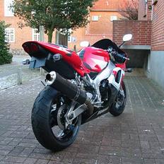Yamaha YZF-R1 **Solgt**