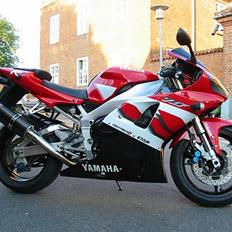Yamaha YZF-R1 **Solgt**