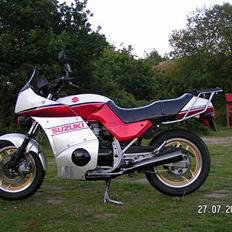 Suzuki GSX 750 EF