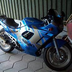Suzuki GSX 600 F