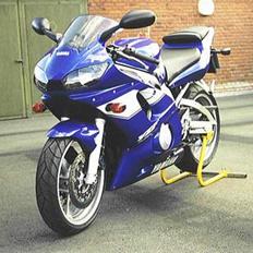 Yamaha R6