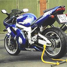 Yamaha R6