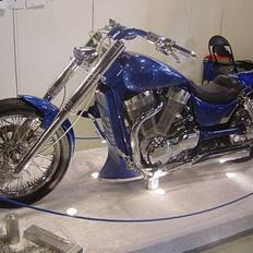 Suzuki Intruder 1400 vs
