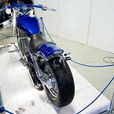 Suzuki Intruder 1400 vs