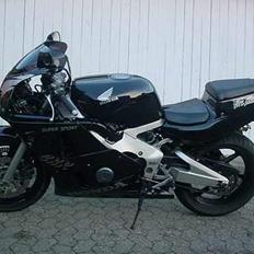 Honda CBR 400 RR (SOLGT)