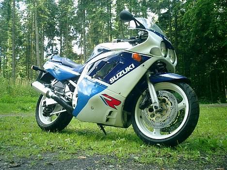 Suzuki GSX-R 750 - Solgt billede 6