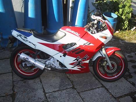 Suzuki gsxr 250 | Randers |SOLGT - efter jeg begyndte med mit eget præg .... men er ikke færdig endnu :) billede 6