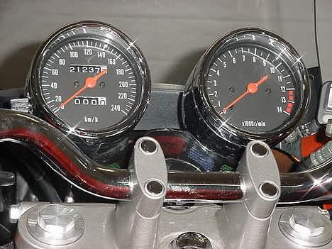 Suzuki BANDIT 600 billede 3