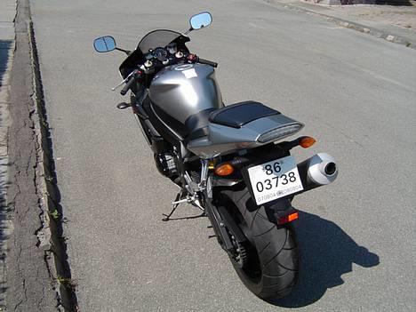 Yamaha YZF-R1 billede 6