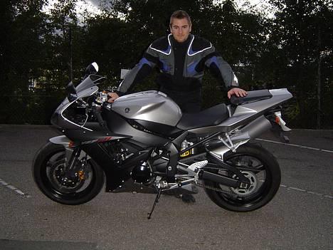 Yamaha YZF-R1 billede 10