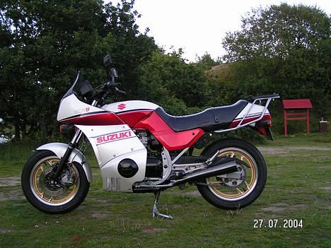 Suzuki GSX 750 EF billede 1